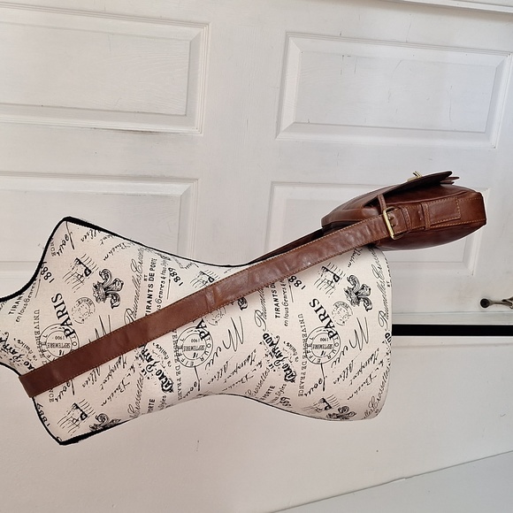 Hide Sign Leather Crossbody Messenger Bag - Picture 11 of 15